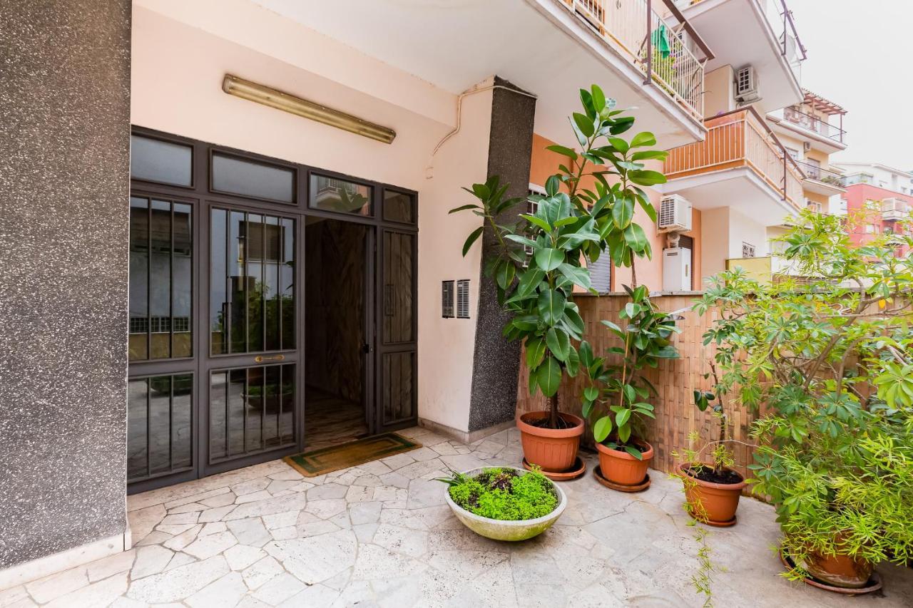 96 Degli Ubaldi Charming Suite Рим Екстериор снимка